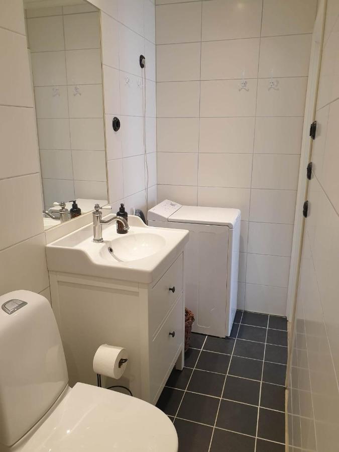 Vaelrenoverad Fin Laegenhet I Charmigt Omrade Söderhamn Esterno foto